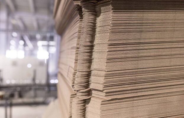 Cómo influye la calidad del cartón en la resistencia de las cajas