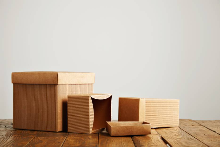 cajas hechas con cartón kraft, testliner y reciclado