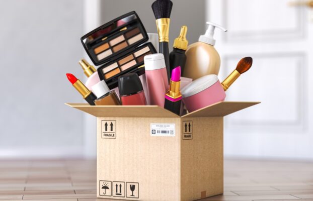 ¿Cuál es el impacto de las cajas de cartón en la industria cosmética?